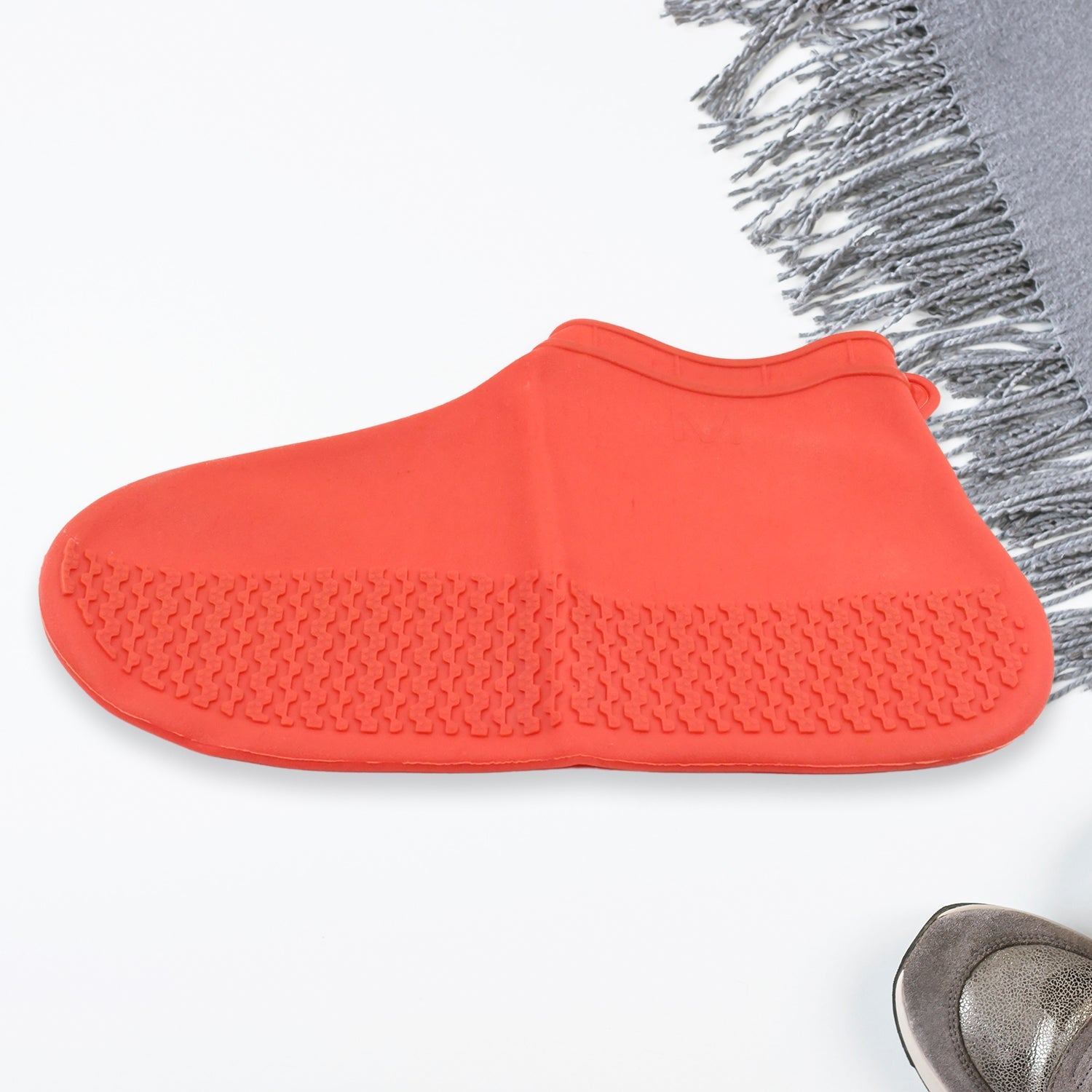 17985 Non-Slip Silicone Rain Reusable Anti skid Waterproof Fordable Boot Shoe Cover (Medium Size / 1 Pair / Red) 17985 Non-Slip Silicone Rain Reusable Anti skid Waterproof Fordable Boot Shoe Cover (Medium Size / 1 Pair / Red)